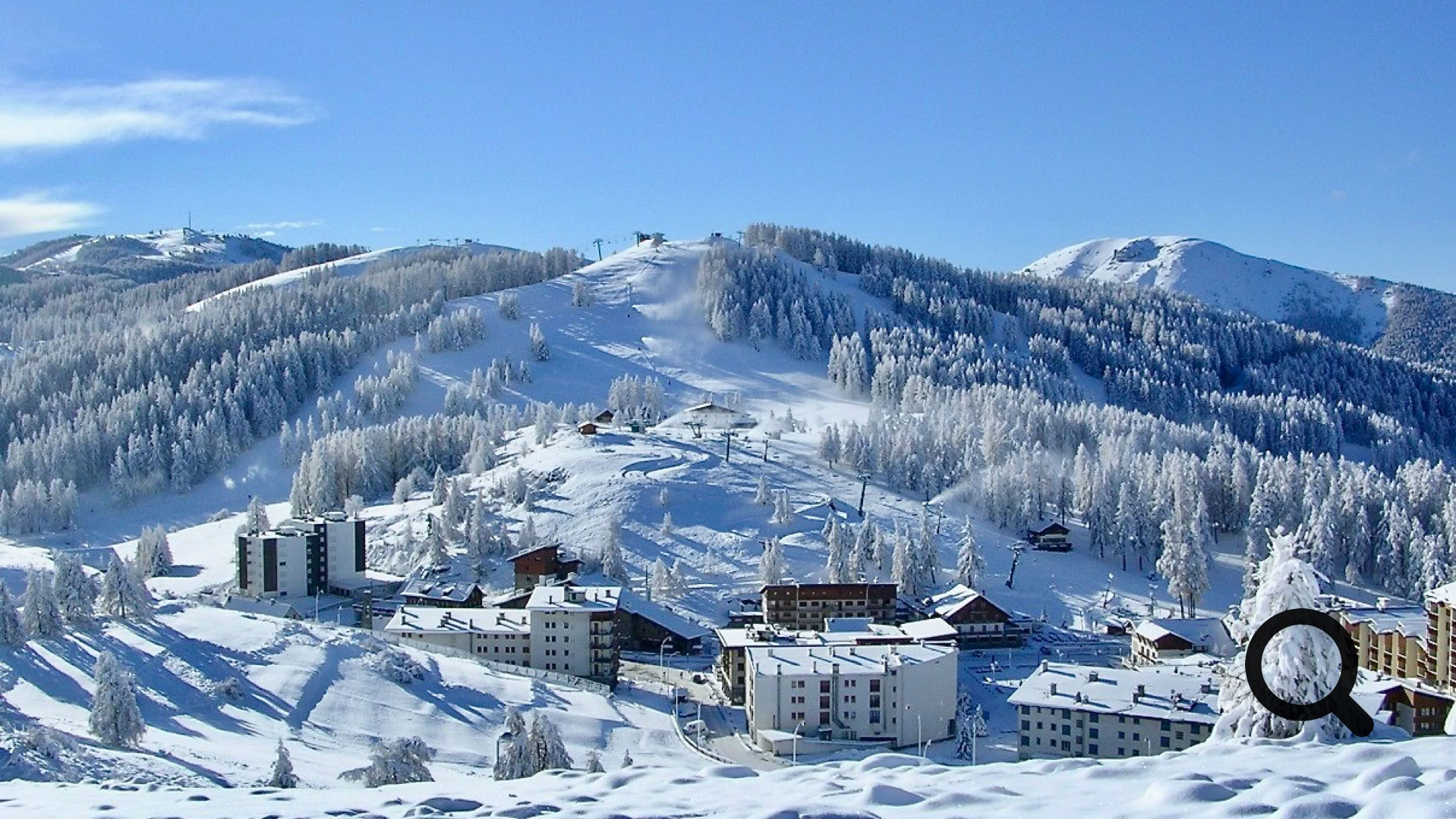 Station familiale par excellence, labellisée Famille Plus, Valberg propose une multitude d'activités pour petits et grands, été comme hiver. Son centre animé et ses équipements en font une destination très complète. La station est reliée à celle de Beuil les Launes.