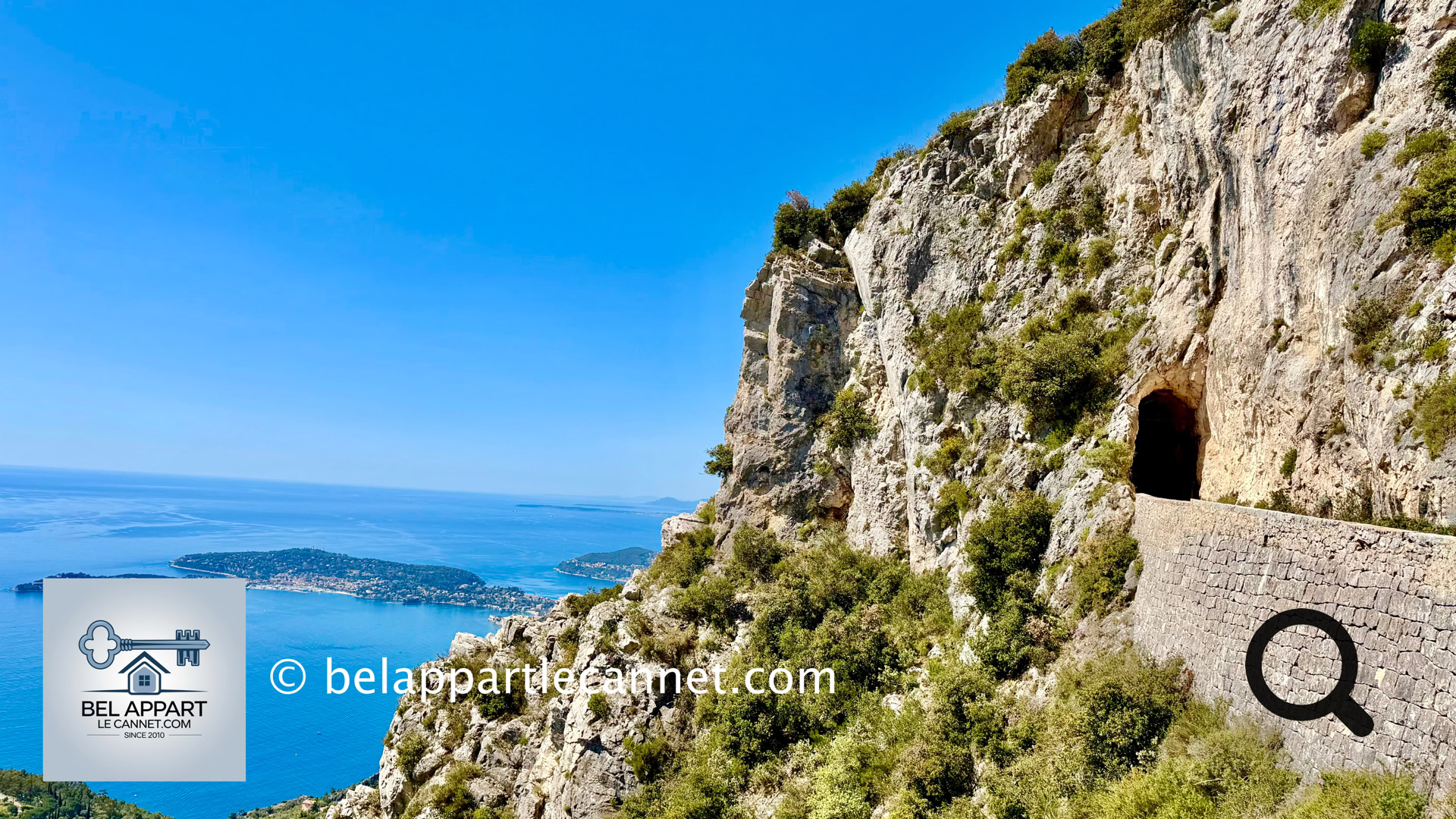 Pour ceux qui aiment marcher, sans trop de difficultés, le sentier de la Simoula sera une expérience unique : celle de marcher littéralement suspendu au-dessus de la Méditerranée. Le départ s'effectue depuis le Fort de la Revère, un ancien ouvrage militaire niché sur les hauteurs entre mer et montagne. Cette promenade est l'une des plus spectaculaires de la Côte d’Azur.