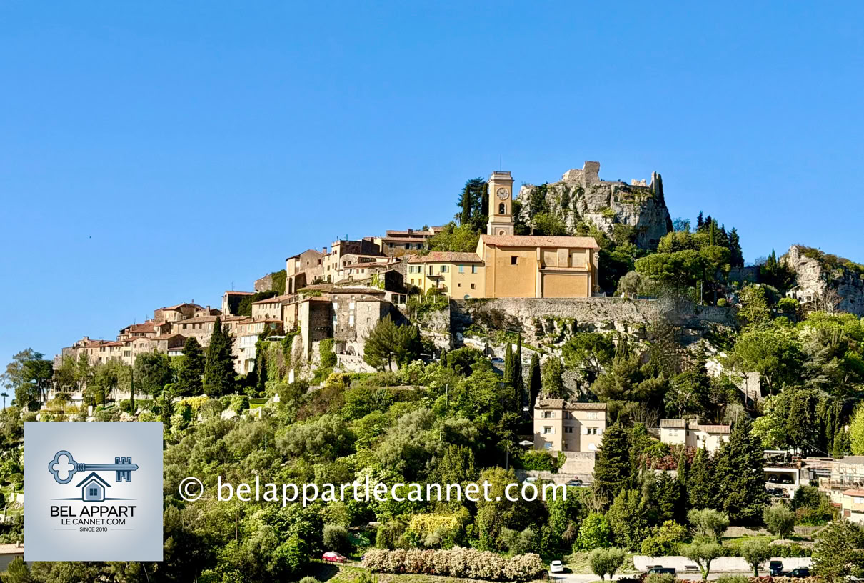 The village of Èze, perched high above the French Riviera between Nice and Monaco, is  a medieval jewel offering the perfect blend of historic charm, spectacular panoramas, and serenity. Located at an altitude of 429 meters, Èze captivates visitors with its picturesque alleyways, timeless atmosphere, and breathtaking views over the Mediterranean Sea.