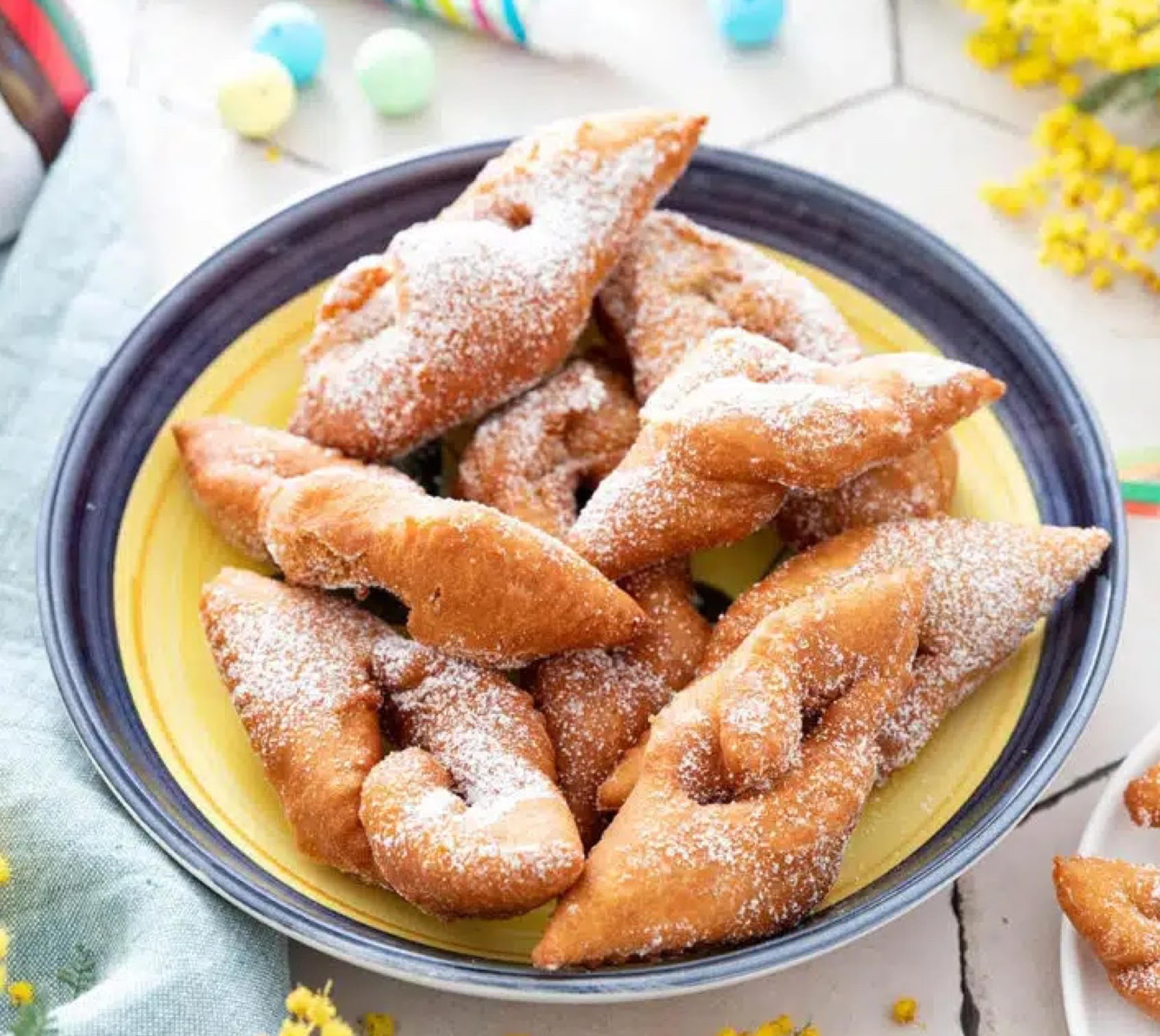 Les ganses sont de délicieux beignets traditionnels du pays niçois, particulièrement associés au Carnaval de  Nice et aux fêtes d'hiver sur la Côte d’Azur. 