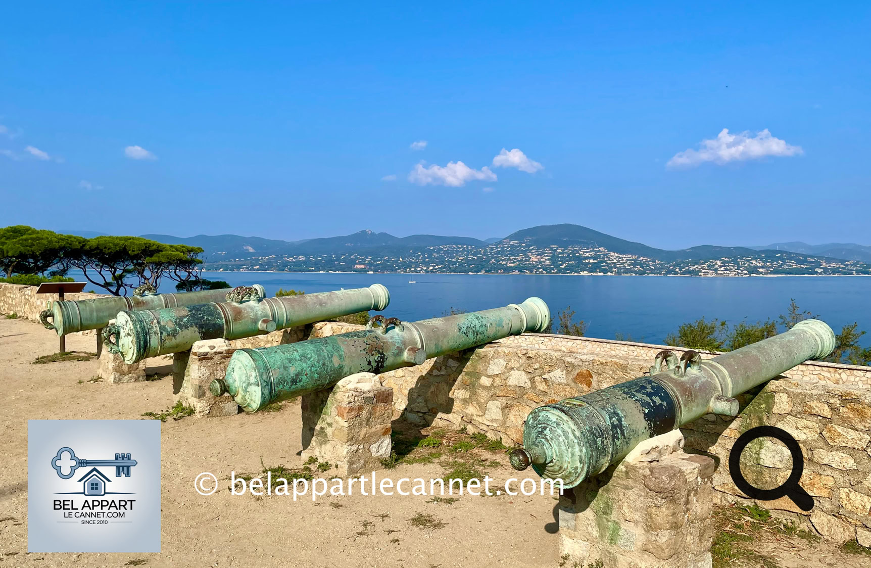 The Citadel of Saint-Tropez: The Citadel majestically overlooks the village and offers a spectacular panoramic view of the gulf. Built in the 17th century to protect Saint-Tropez from maritime invasions, it is a remarkable example of Renaissance military architecture. Today, it houses the Maritime History Museum, which tells the rich nautical past of the people of Saint-Tropez through captivating exhibitions.
