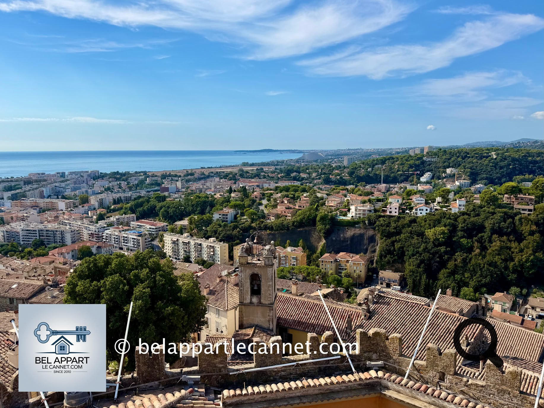 You can climb to the very top of the tower and enjoy a magnificent 360° panoramic view over Cagnes-sur-Mer, the Mediterranean Sea and the surrounding mountains.