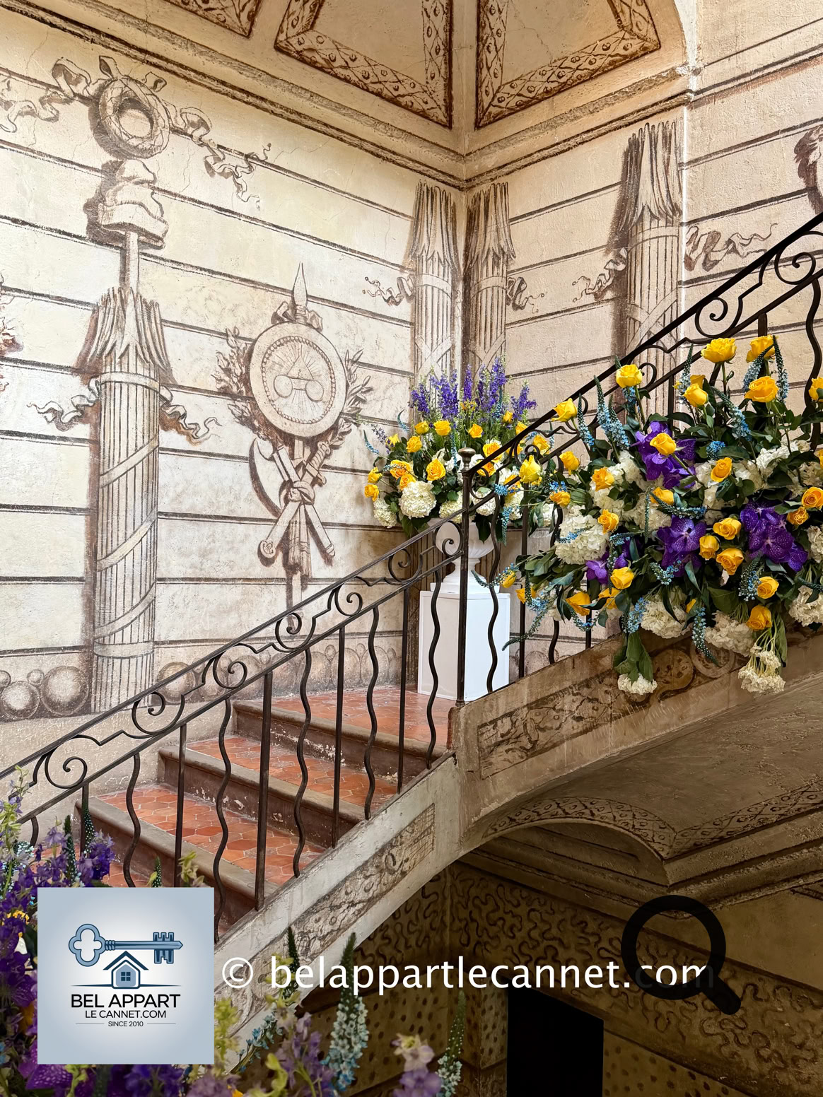 Durant ExpoRose, la villa devient l’un des lieux les plus impressionnants de la  manifestation. Les salons et escaliers sont décorés d'immenses bouquets et de scénographies florales très raffinées, dans un cadre Belle Époque qui se prête parfaitement à l’événement.
