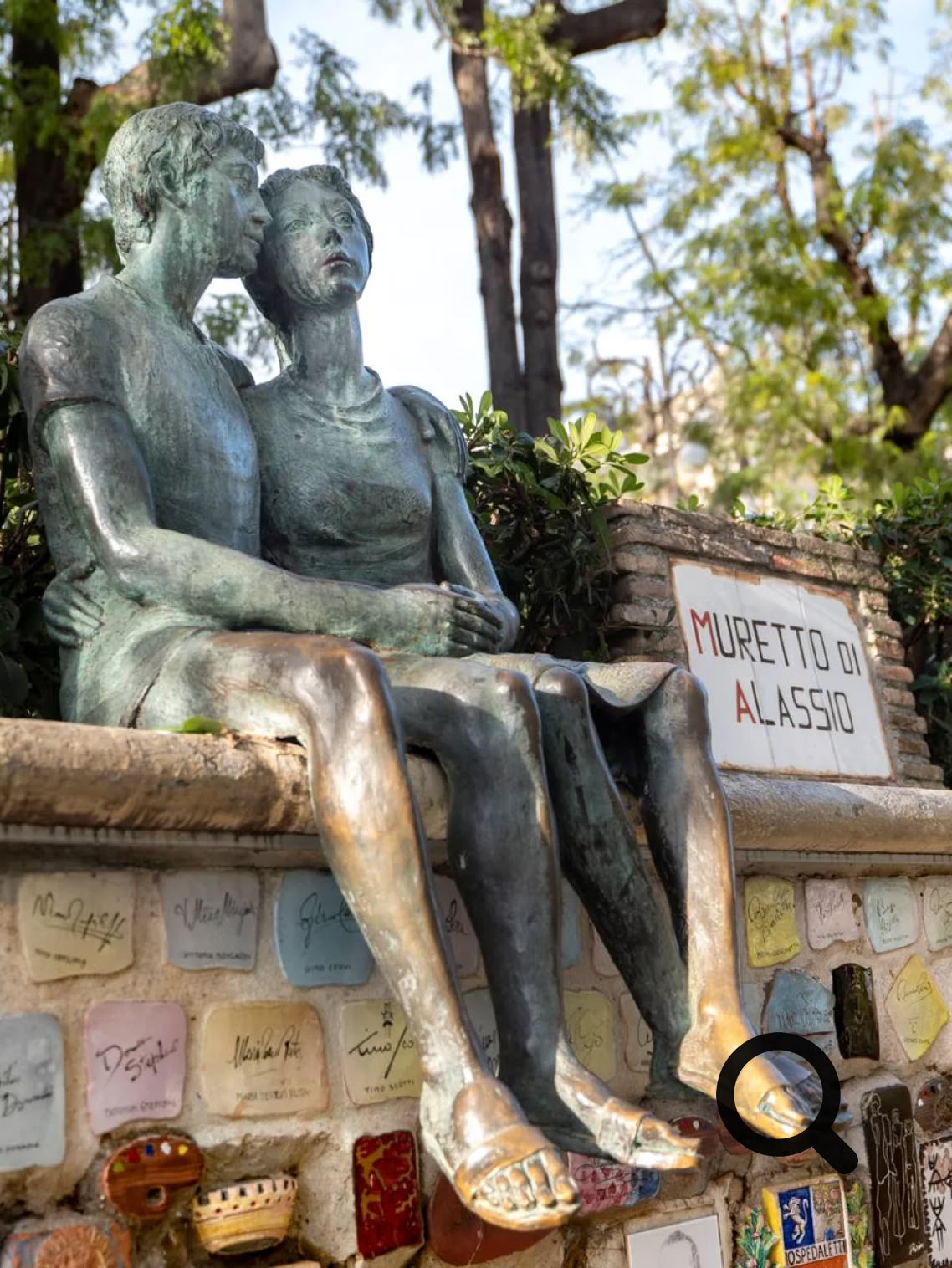 Le Muretto di Alassio est une œuvre d'art publique et l'un des symboles les plus célèbres de la station balnéaire ligure d’Alassio.