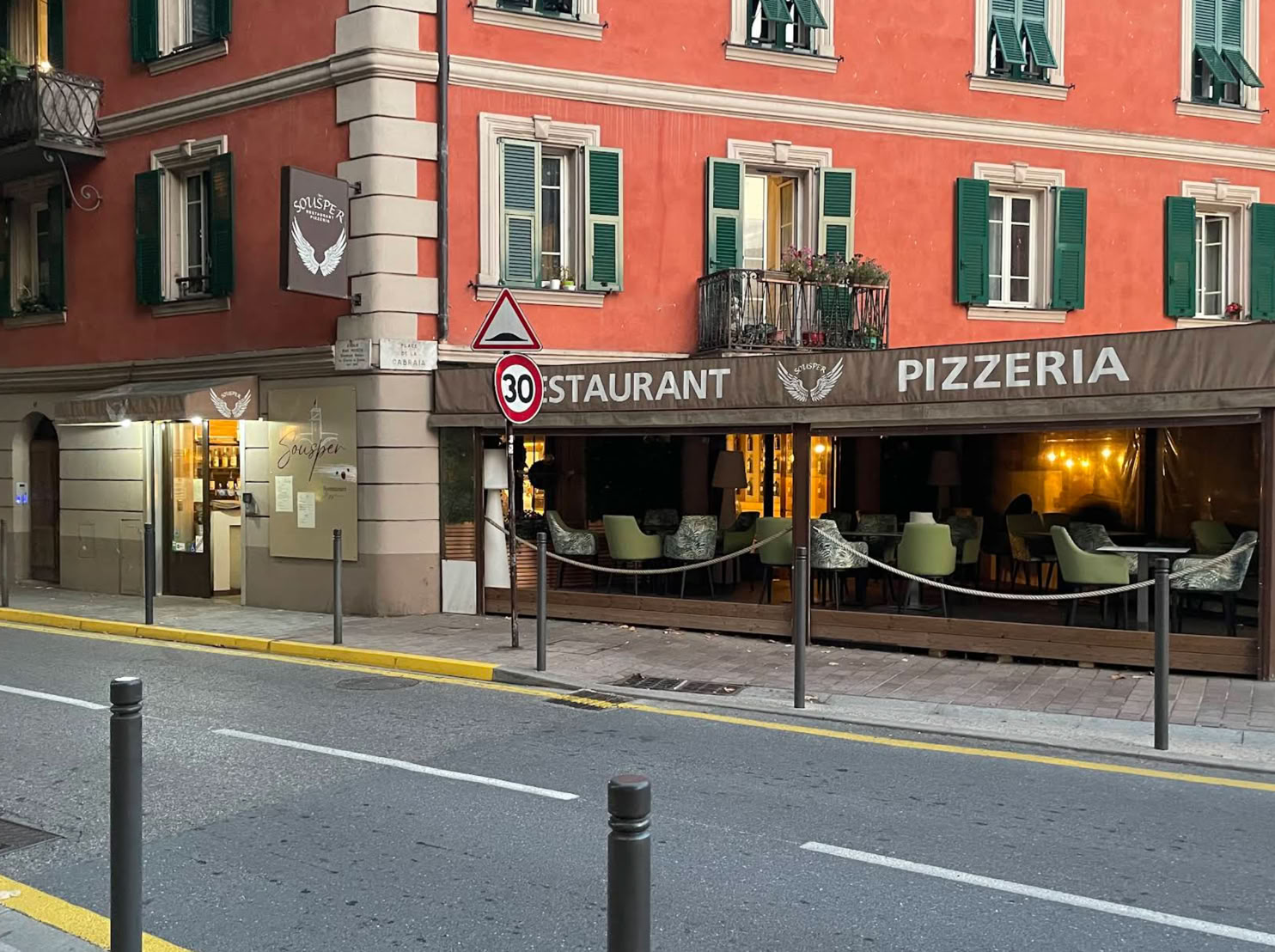 t is one of Sospel’s best places to discover generous cuisine in a pleasant setting. Located in the heart of the village, with a beautiful terrace overlooking the Bévéra River, this restaurant offers Mediterranean cuisine with French and Italian influences, prepared using fresh ingredients.